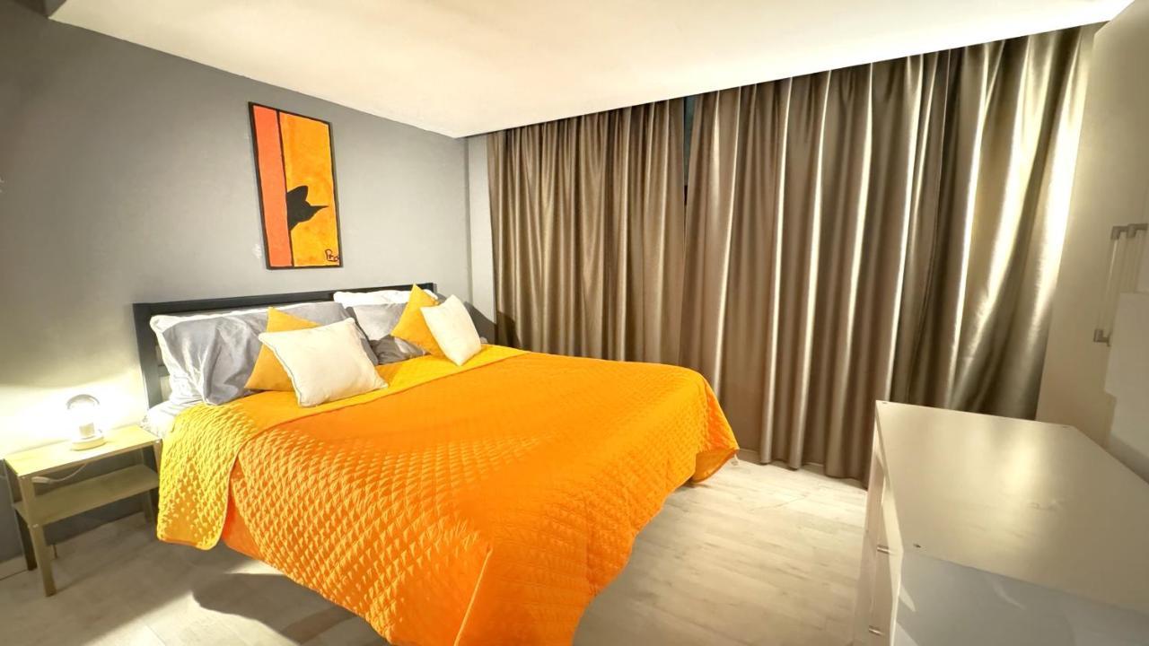 Dora Park-Porta Susa Private Parking&Netflix Apartment Turin Bagian luar foto