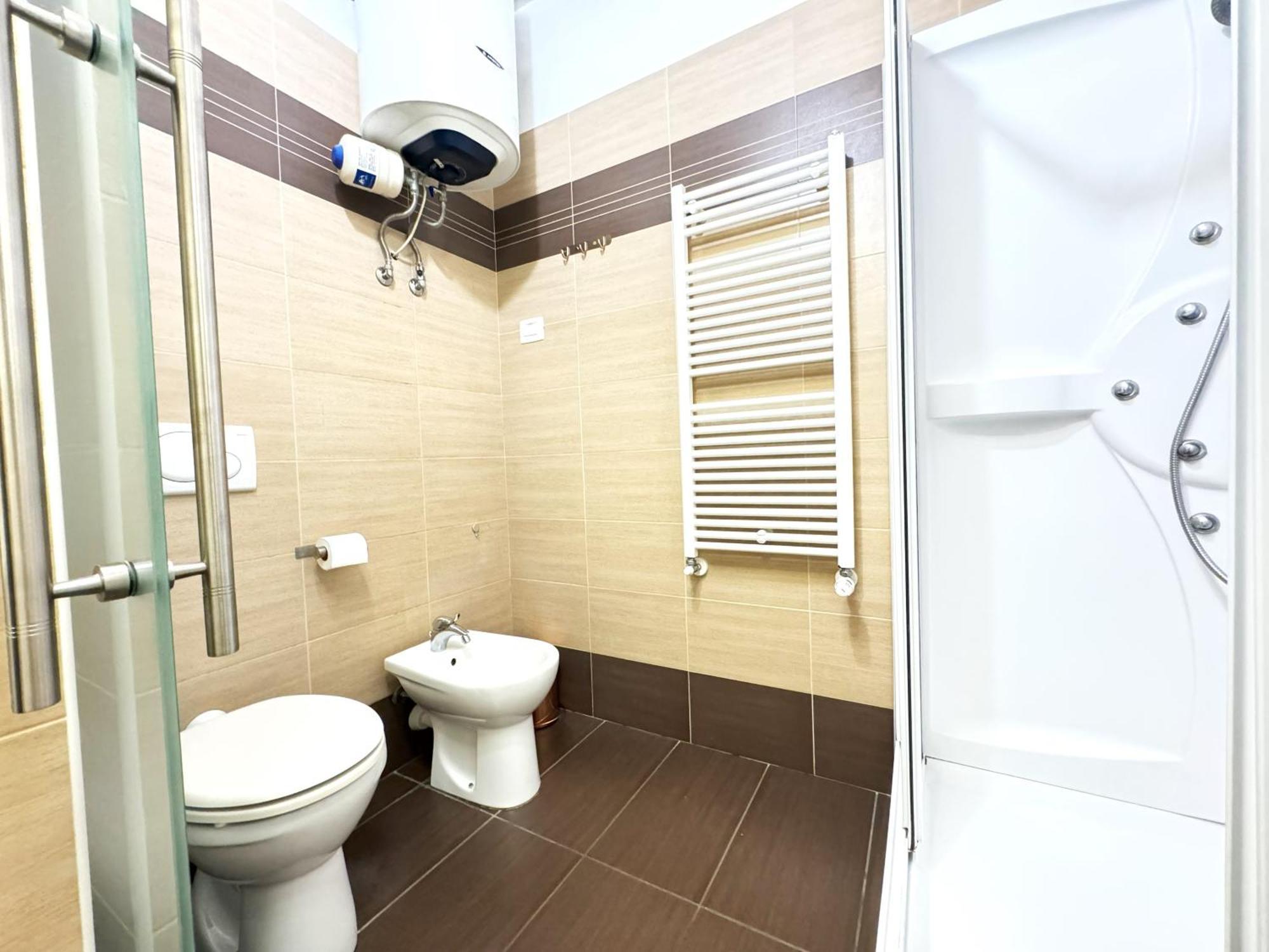 Dora Park-Porta Susa Private Parking&Netflix Apartment Turin Bagian luar foto